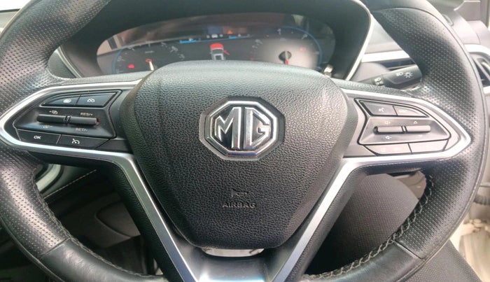 2019 MG HECTOR SHARP 2.0 DIESEL, Diesel, Manual, 1,12,429 km, interior