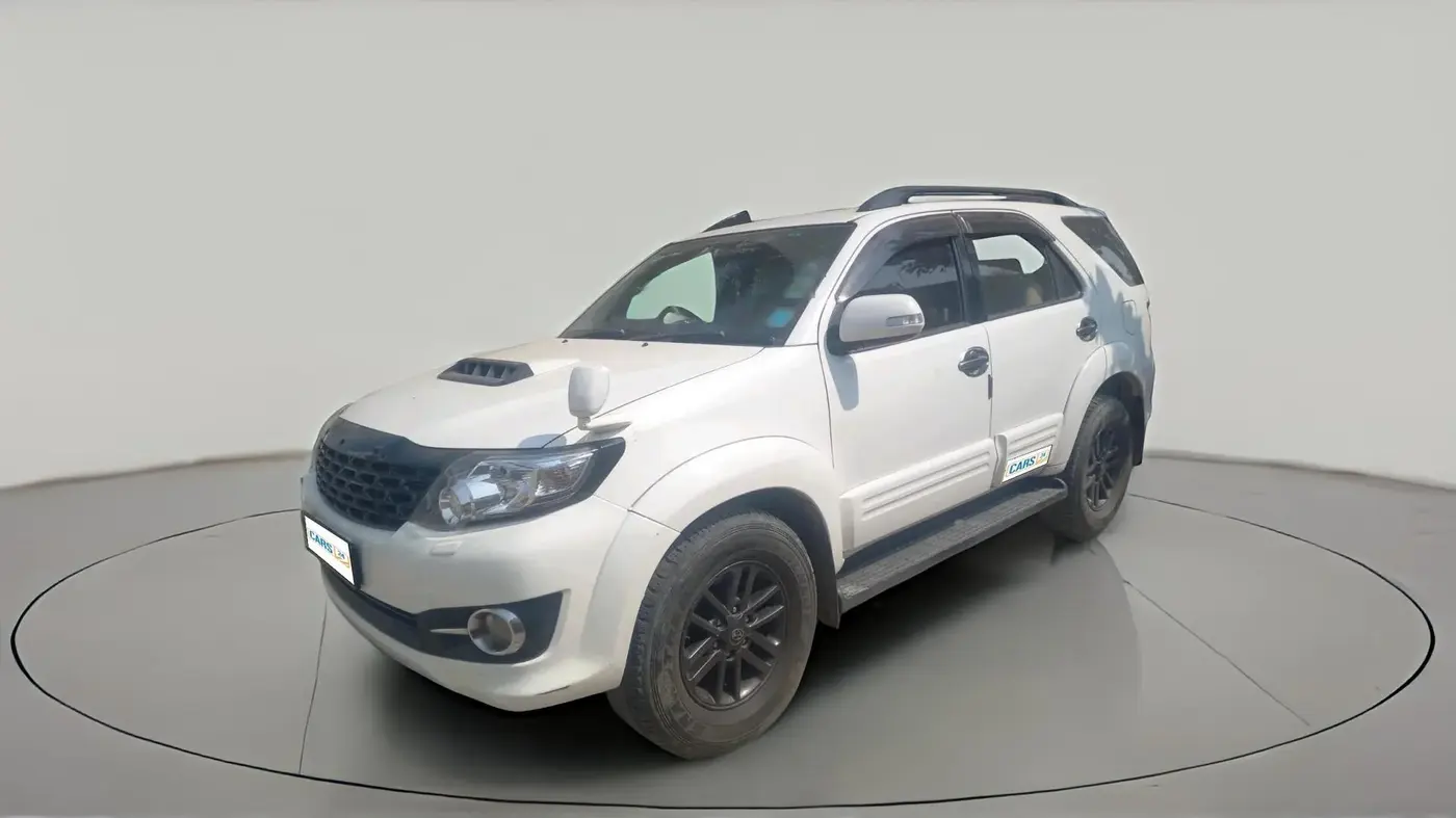 2016 Toyota Fortuner 3.0 4X2 AT, Diesel, Automatic, 75,319 km, exterior