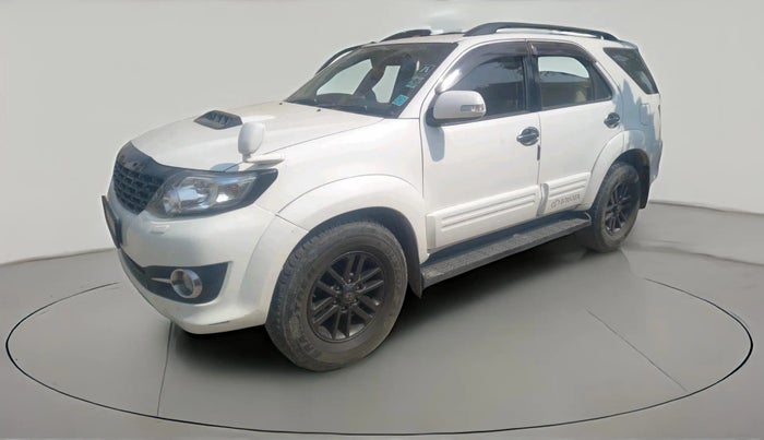 2016 Toyota Fortuner 3.0 4X2 AT, Diesel, Automatic, 75,319 km, exterior