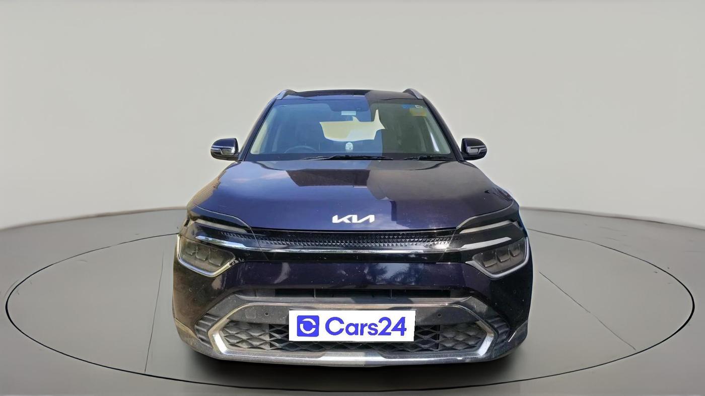 2022 KIA CARENS LUXURY PLUS 1.4 PETROL 6 STR, Petrol, Manual, 32,800 km, exterior