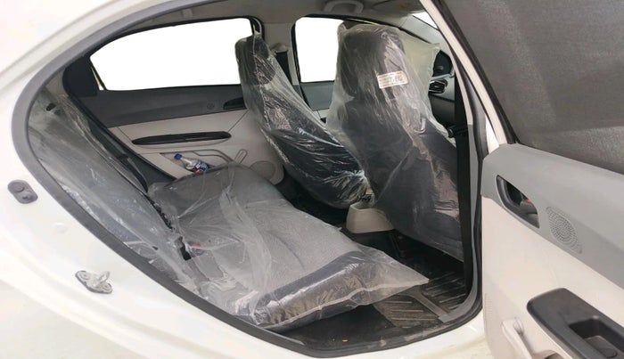 2025 Tata Tiago XE CNG, CNG, Manual, 16,426 km, interior