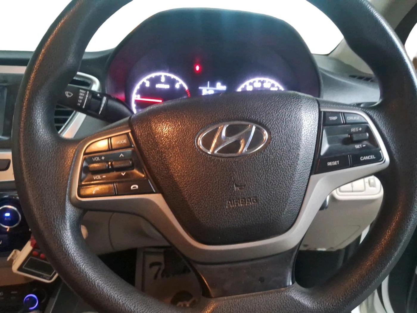 2019 Hyundai Verna 1.4 EX CRDI, Diesel, Manual, 87,803 km, interior