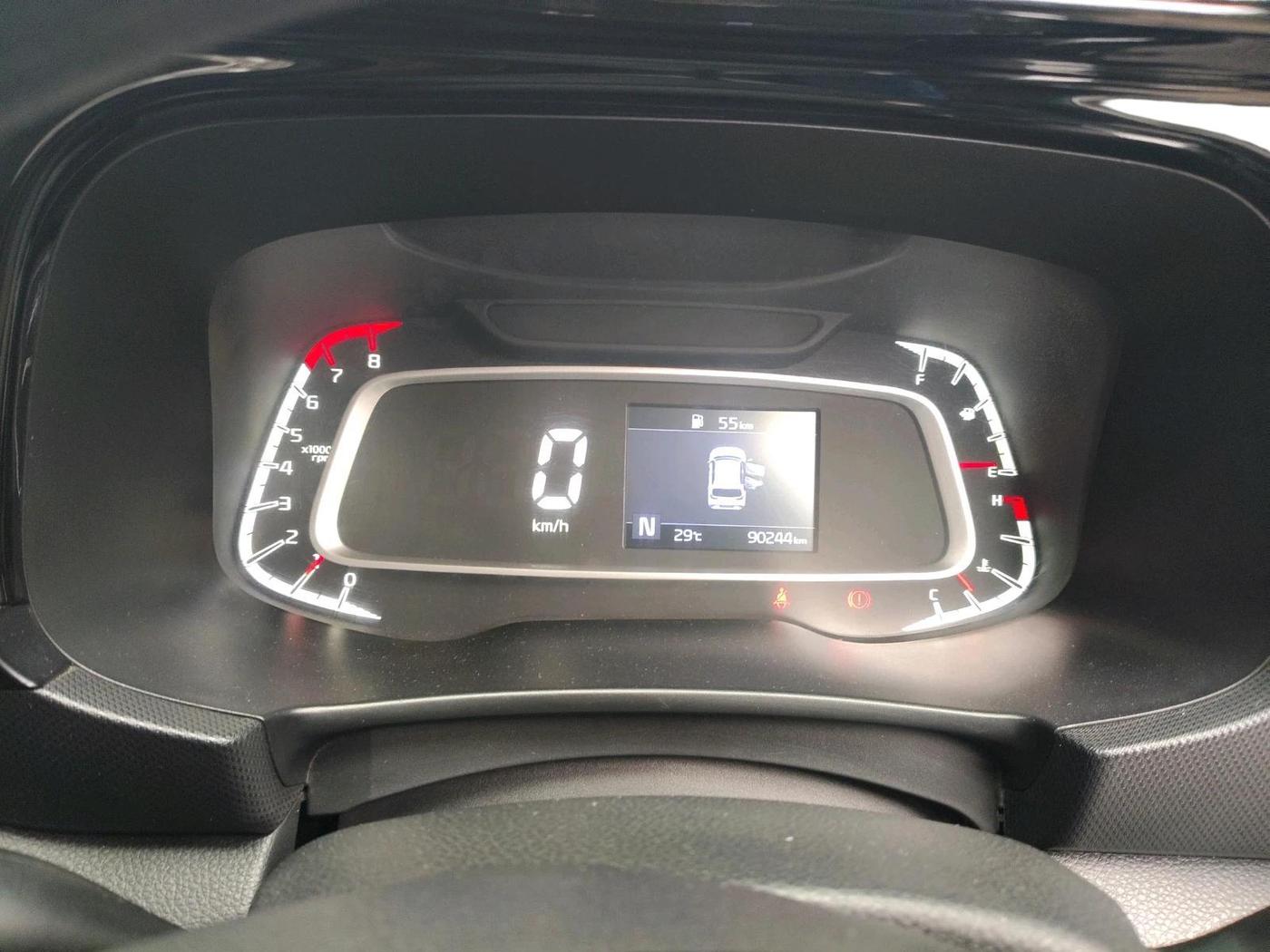 2021 KIA SONET HTK PLUS 1.0 IMT, Petrol, Manual, 90,244 km, interior