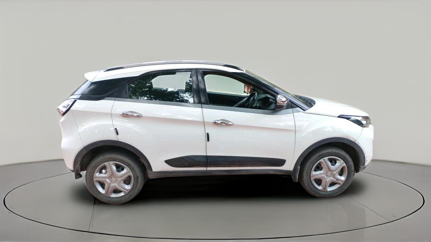2022 Tata NEXON XM PETROL, Petrol, Manual, 22,502 km, exterior