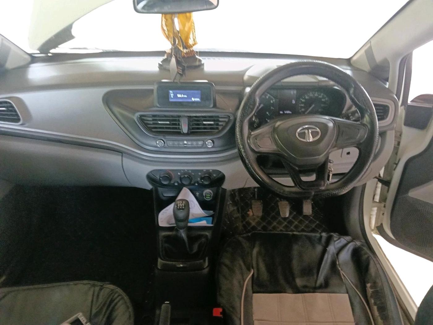 2020 Tata ALTROZ XM PETROL, Petrol, Manual, 91,035 km, interior