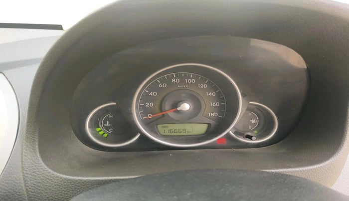 2011 Hyundai Eon MAGNA +, Petrol, Manual, 1,16,669 km, interior