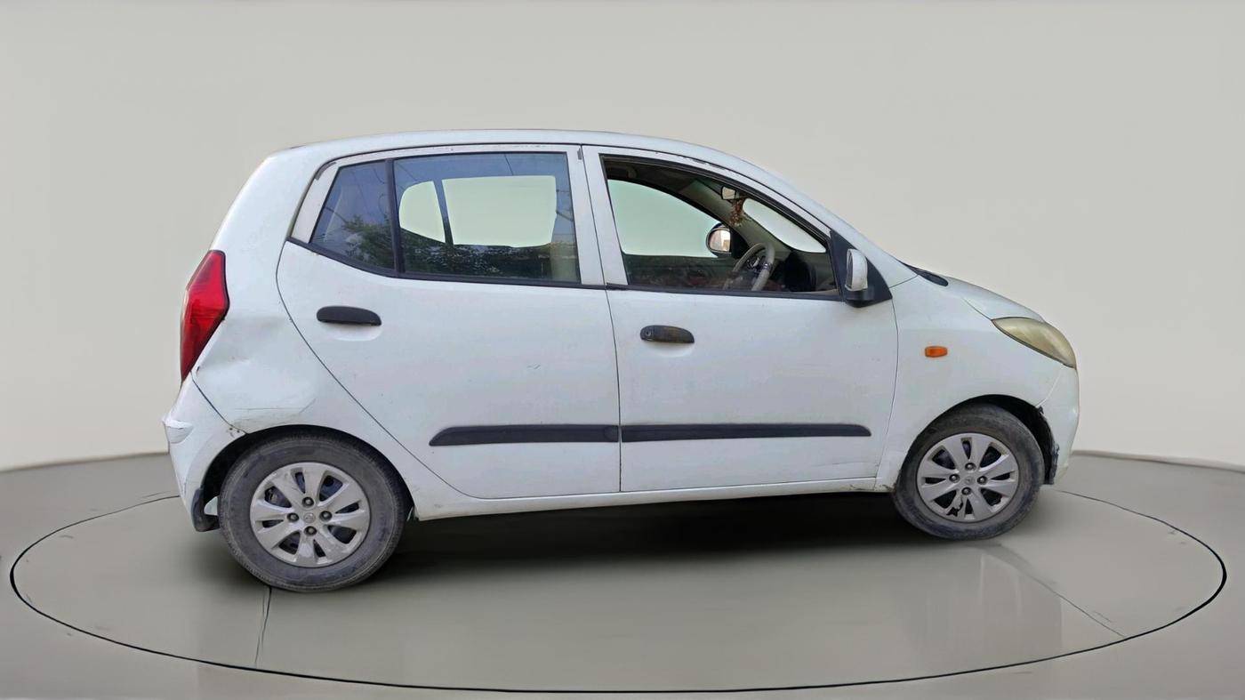 2012 Hyundai i10 ERA 1.1, CNG, Manual, 1,14,015 km, exterior