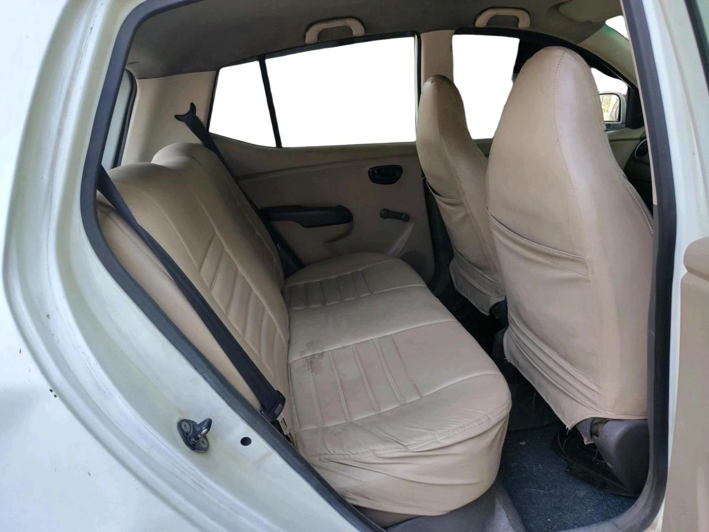 2012 Hyundai i10 ERA 1.1, CNG, Manual, 1,14,015 km, interior
