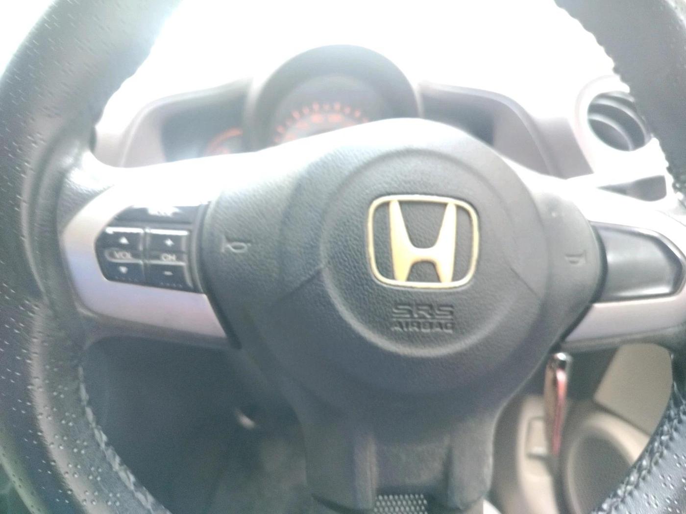 2012 Honda Brio S(O) MT, Petrol, Manual, 1,59,168 km, interior