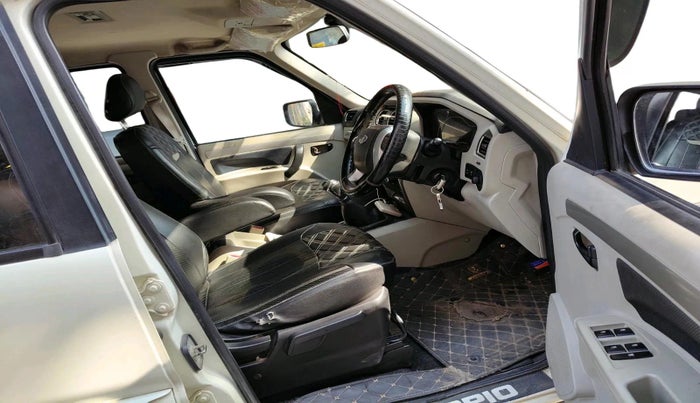 2021 Mahindra Scorpio S11 2WD, Diesel, Manual, 54,413 km, interior