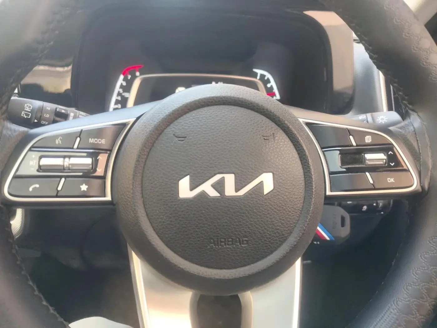 2025 KIA SONET HTK (O) 1.2 Petrol MT, Petrol, Manual, 3,370 km, interior