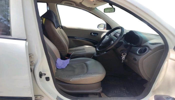 2012 Hyundai i10 MAGNA 1.2, CNG, Manual, 1,26,961 km, interior