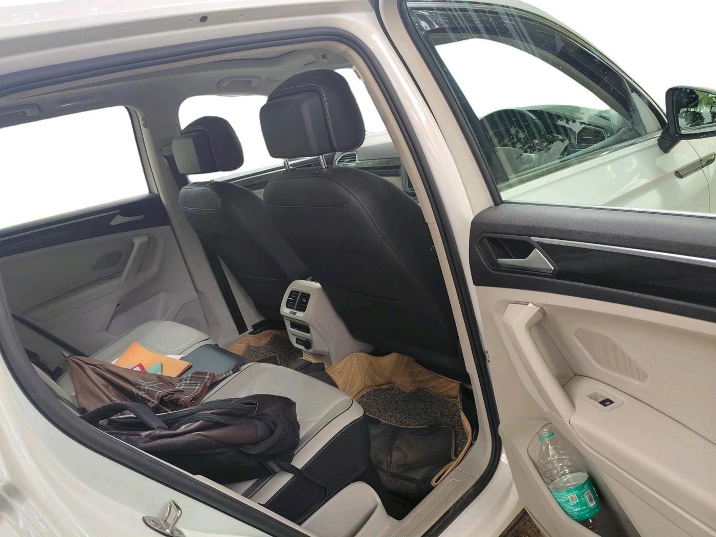 2023 Volkswagen TIGUAN ELEGANCE 2.0 TSI DSG, Petrol, Automatic, 21,767 km, interior