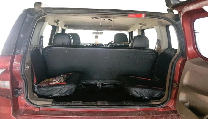 2017 Mahindra TUV300 T8 DUAL TONE, Diesel, Manual, 57,251 km, exterior