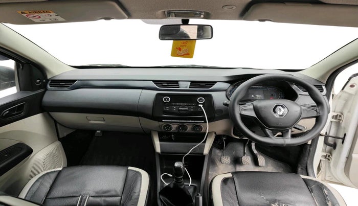 2022 Renault TRIBER RXL MT, Petrol, Manual, 1,58,554 km, interior