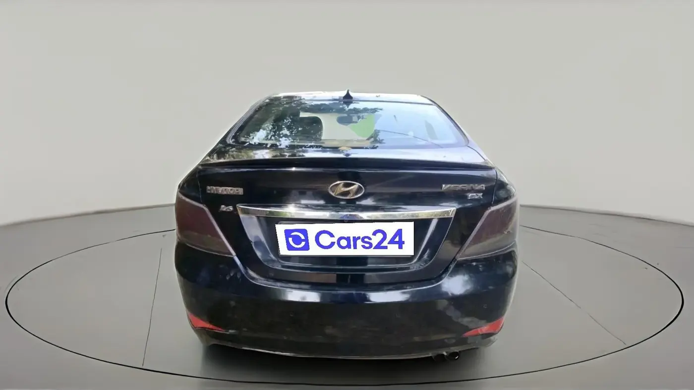 2015 Hyundai Verna FLUIDIC 1.6 CRDI S(O) 4S, Diesel, Manual, 1,65,877 km, exterior