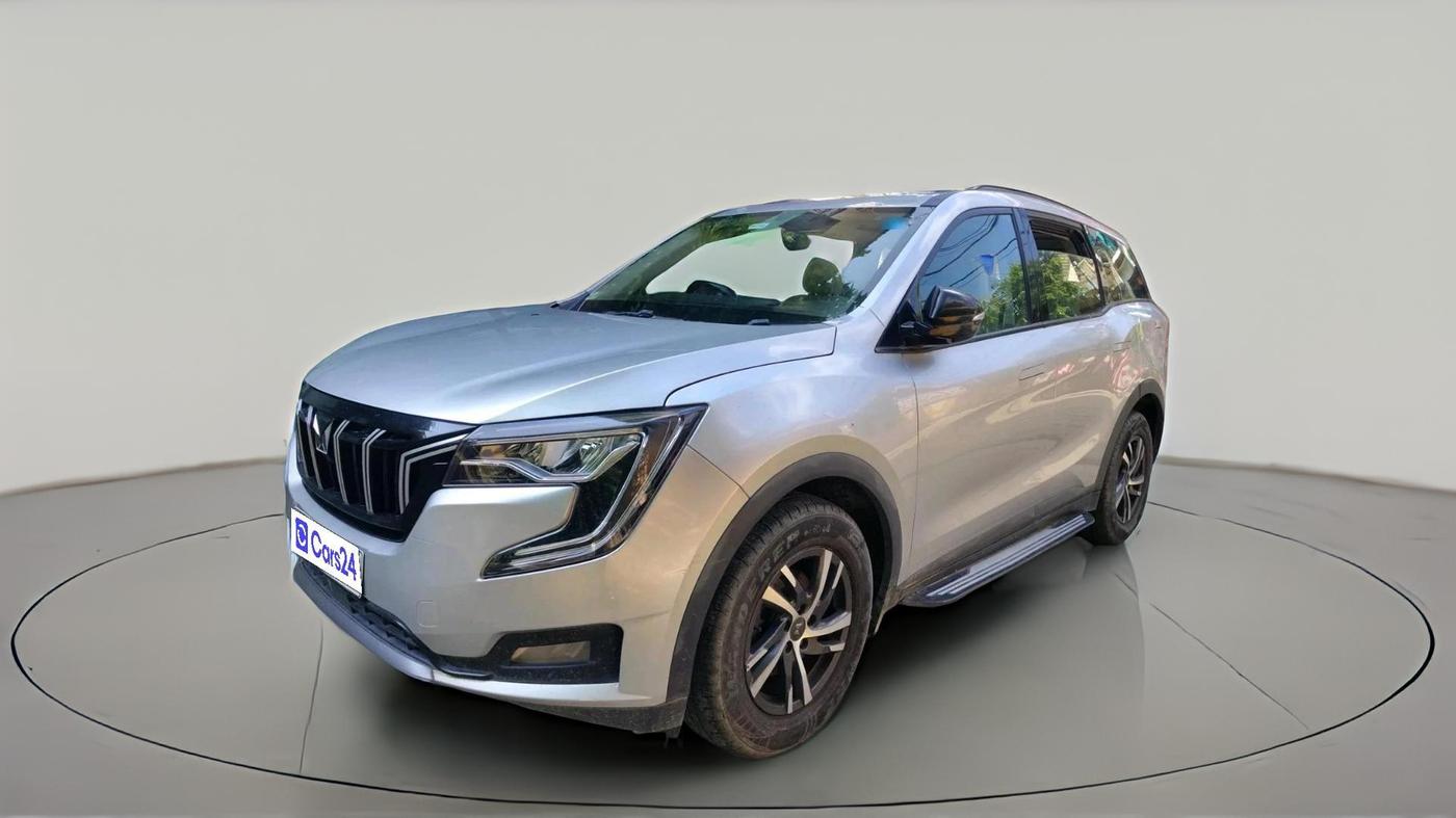 2022 Mahindra XUV700 AX 5 P MT 7 STR, Petrol, Manual, 37,816 km, exterior