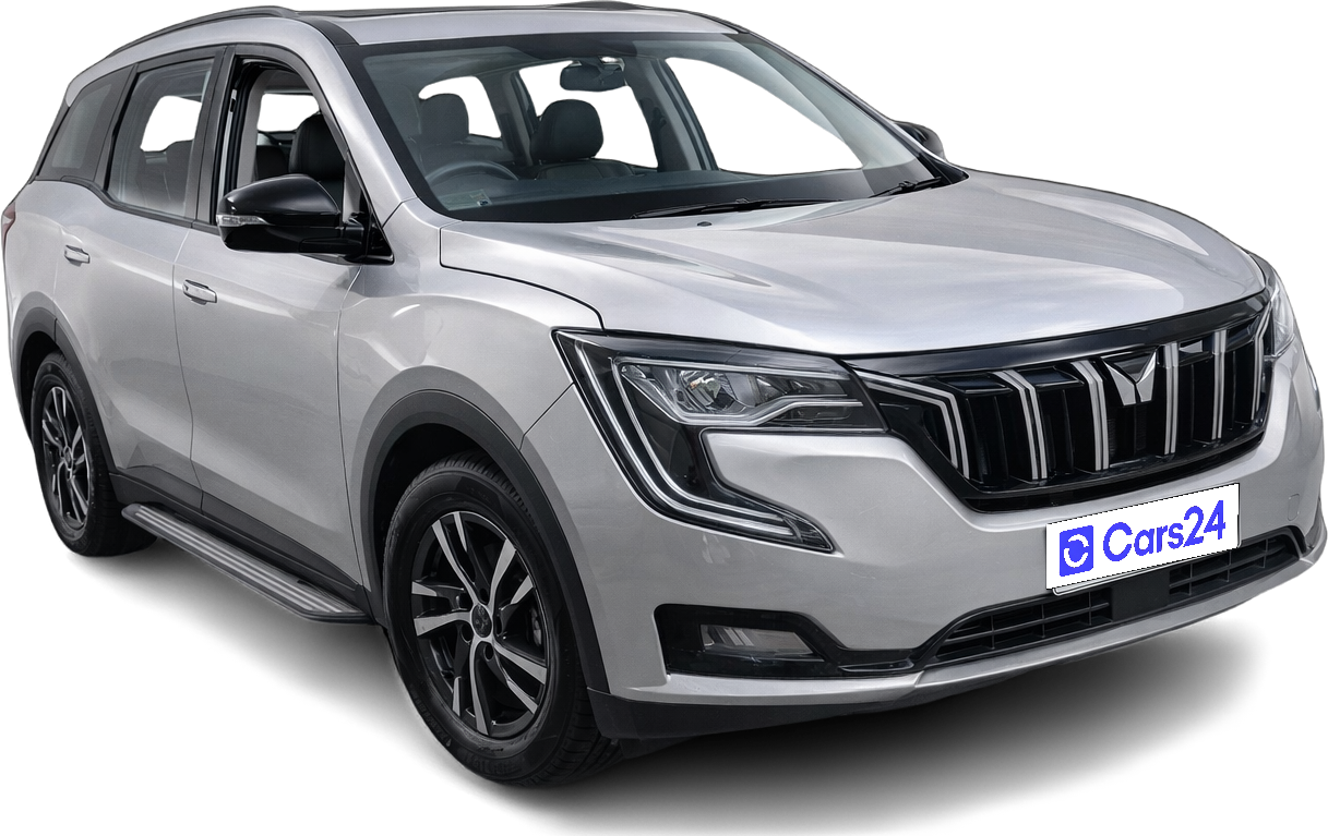 2022 Mahindra XUV700 - SUV - Petrol - Manual - ₹15.50 lakh