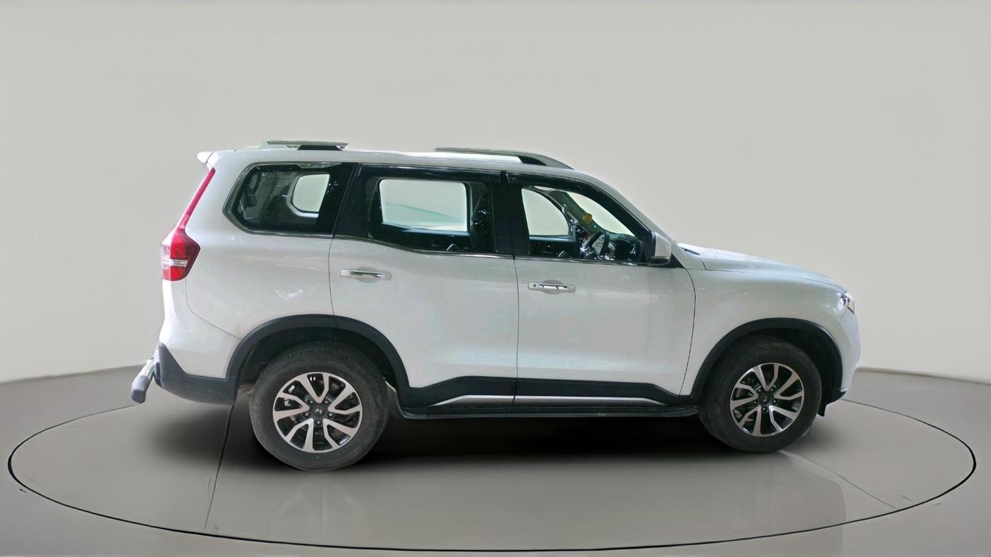 2024 Mahindra SCORPIO-N Z8 L DIESEL MT 2WD 7 STR, Diesel, Manual, 5,276 km, exterior