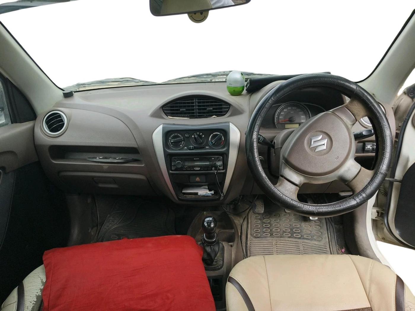 2013 Maruti Alto 800 LXI, CNG, Manual, 1,19,386 km, interior