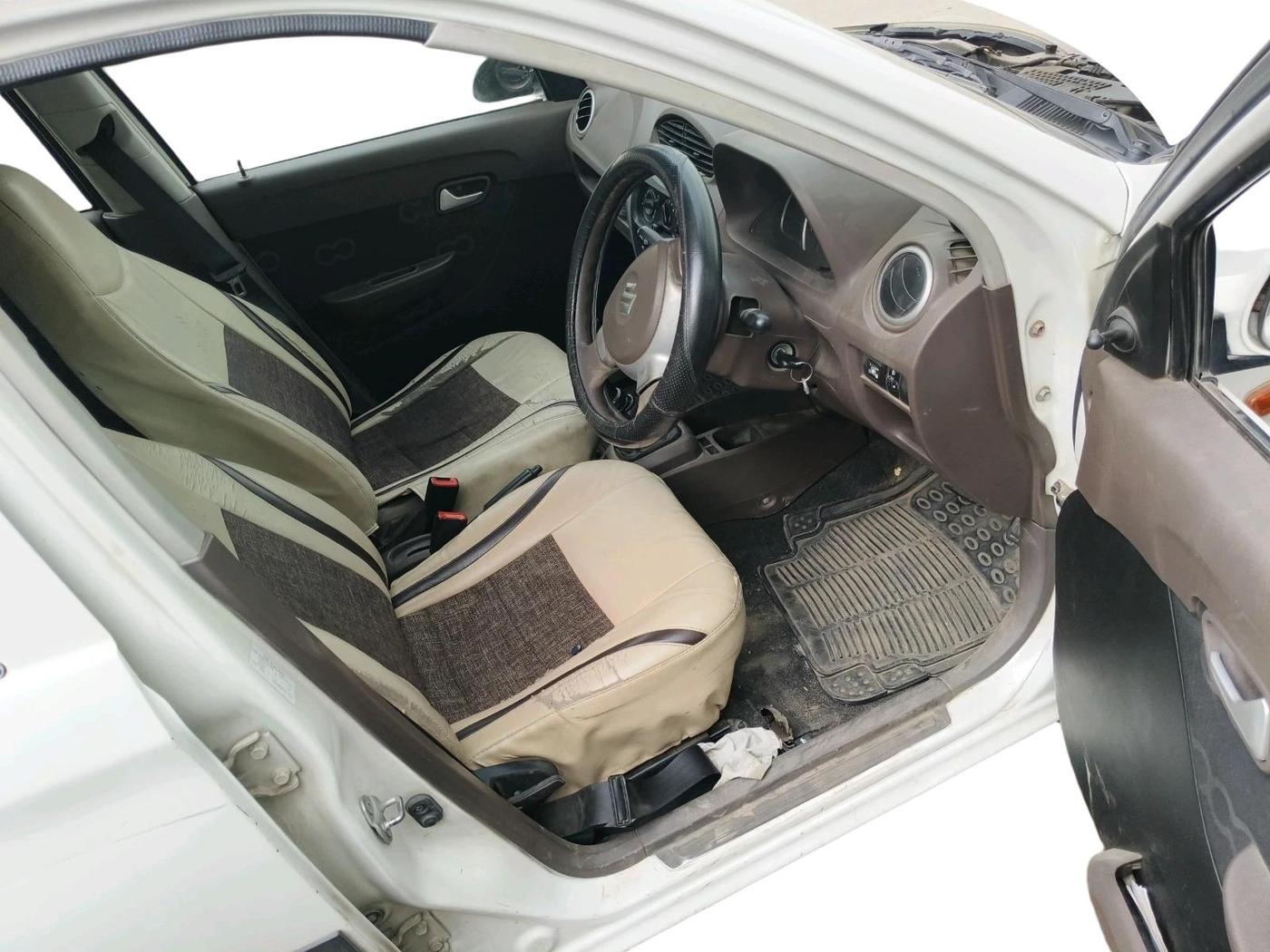 2013 Maruti Alto 800 LXI, CNG, Manual, 1,19,386 km, interior