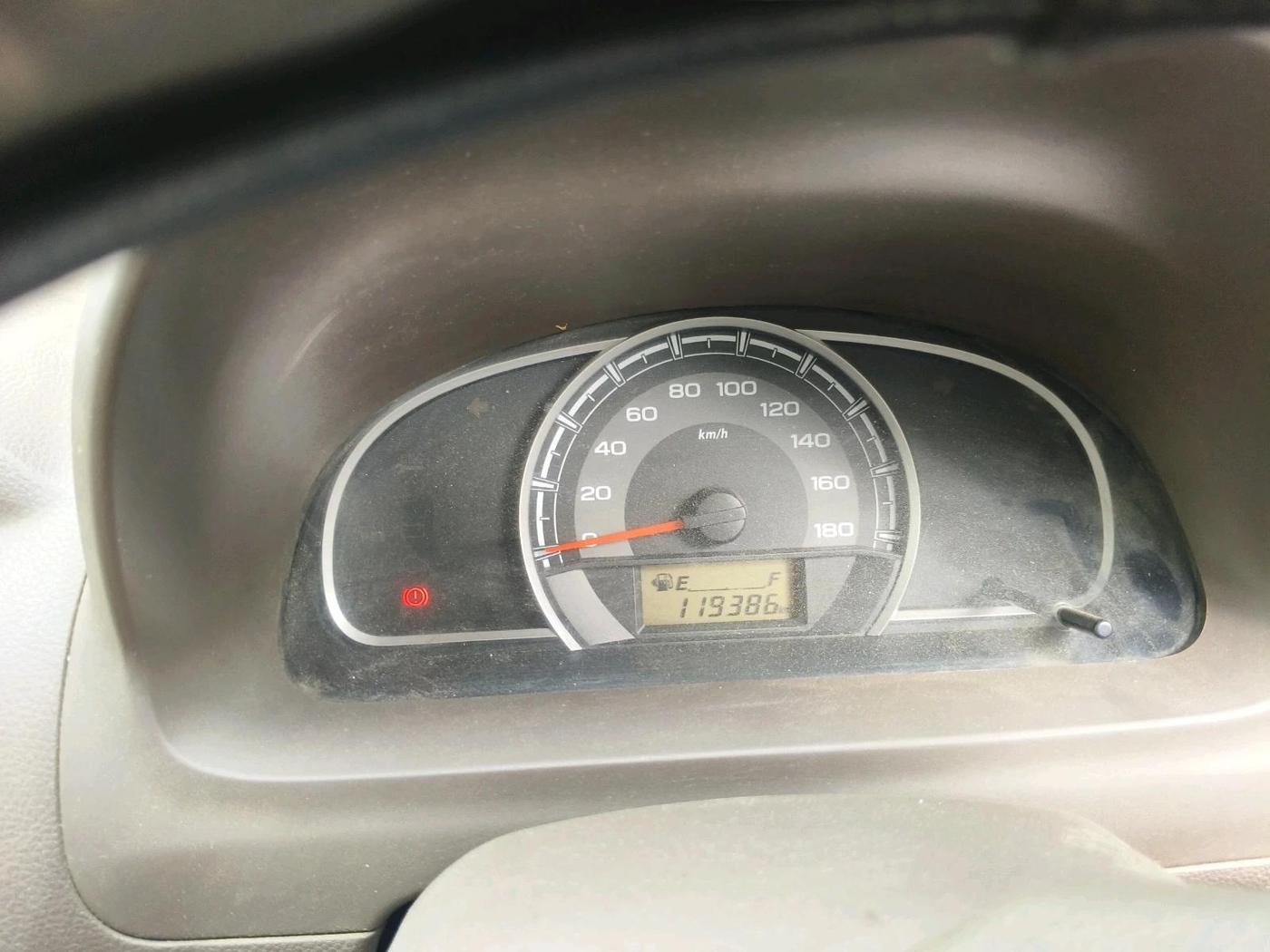 2013 Maruti Alto 800 LXI, CNG, Manual, 1,19,386 km, interior
