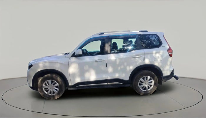 2024 Mahindra SCORPIO-N Z6 DIESEL MT 2WD 7 STR, Diesel, Manual, 15,011 km, exterior