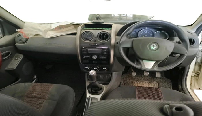 2016 Renault Duster 85 PS RXL DIESEL, Diesel, Manual, 1,40,428 km, interior