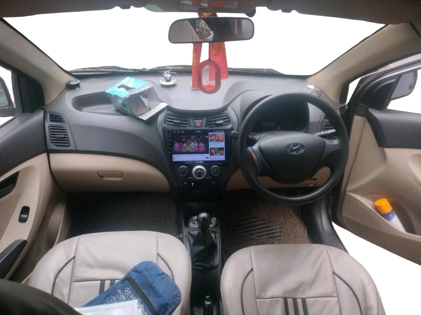 2013 Hyundai Eon ERA +, Petrol, Manual, 76,760 km, interior