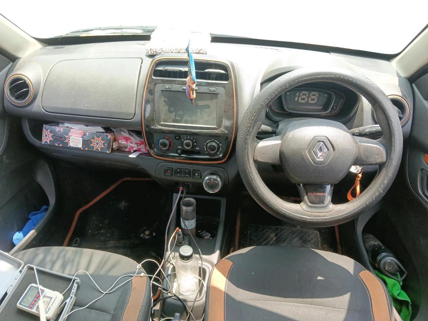 2019 Renault Kwid CLIMBER 1.0 AMT, CNG, Automatic, 75,016 km, interior