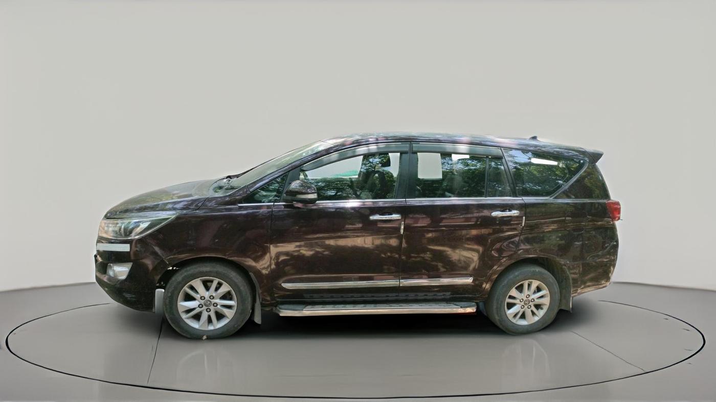 2017 Toyota Innova Crysta 2.4 VX 8 STR, Diesel, Manual, 96,608 km, exterior