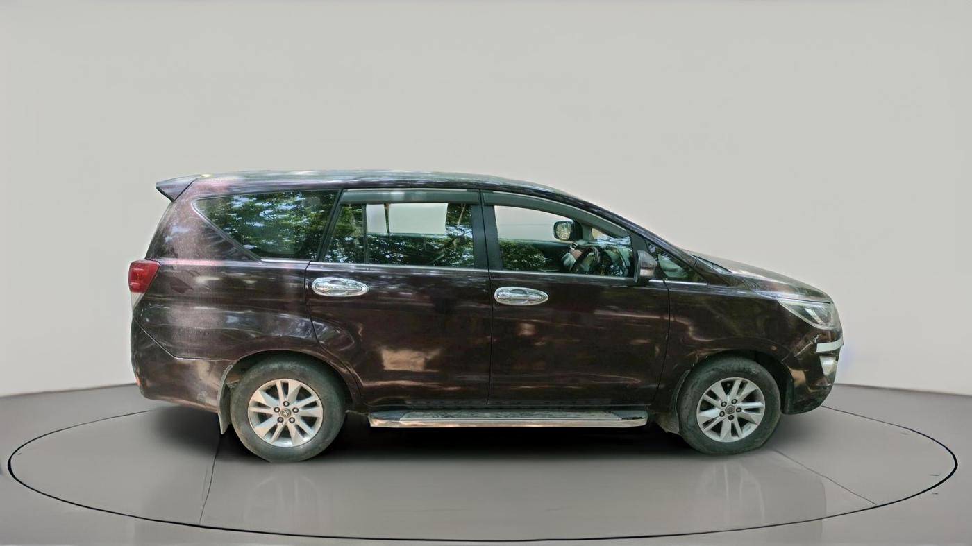 2017 Toyota Innova Crysta 2.4 VX 8 STR, Diesel, Manual, 96,608 km, exterior