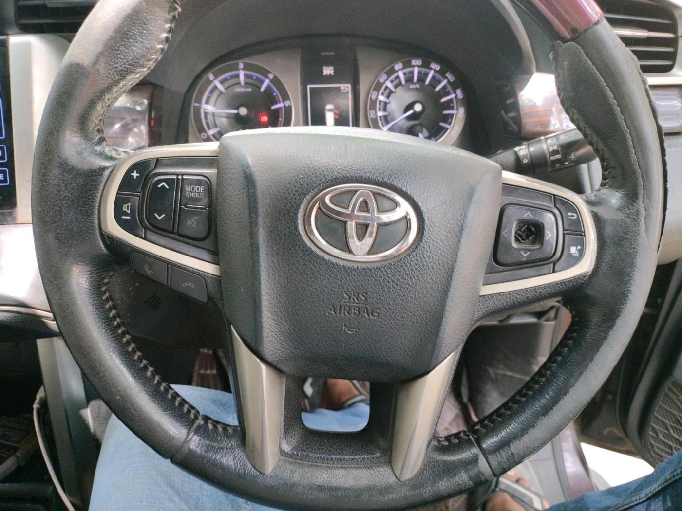 2017 Toyota Innova Crysta 2.4 VX 8 STR, Diesel, Manual, 96,608 km, interior
