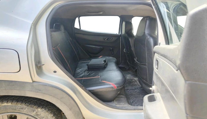 2016 Renault Kwid RXT 1.0, Petrol, Manual, 88,689 km, interior