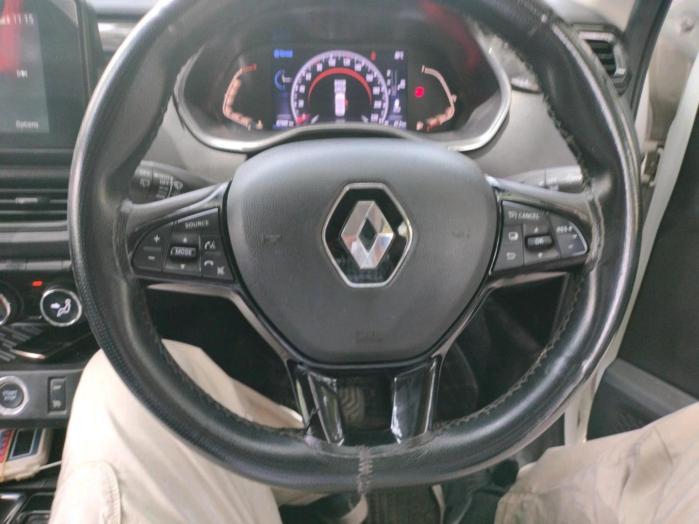 2022 Renault Kiger RXZ TURBO MT, Petrol, Manual, 47,949 km, interior