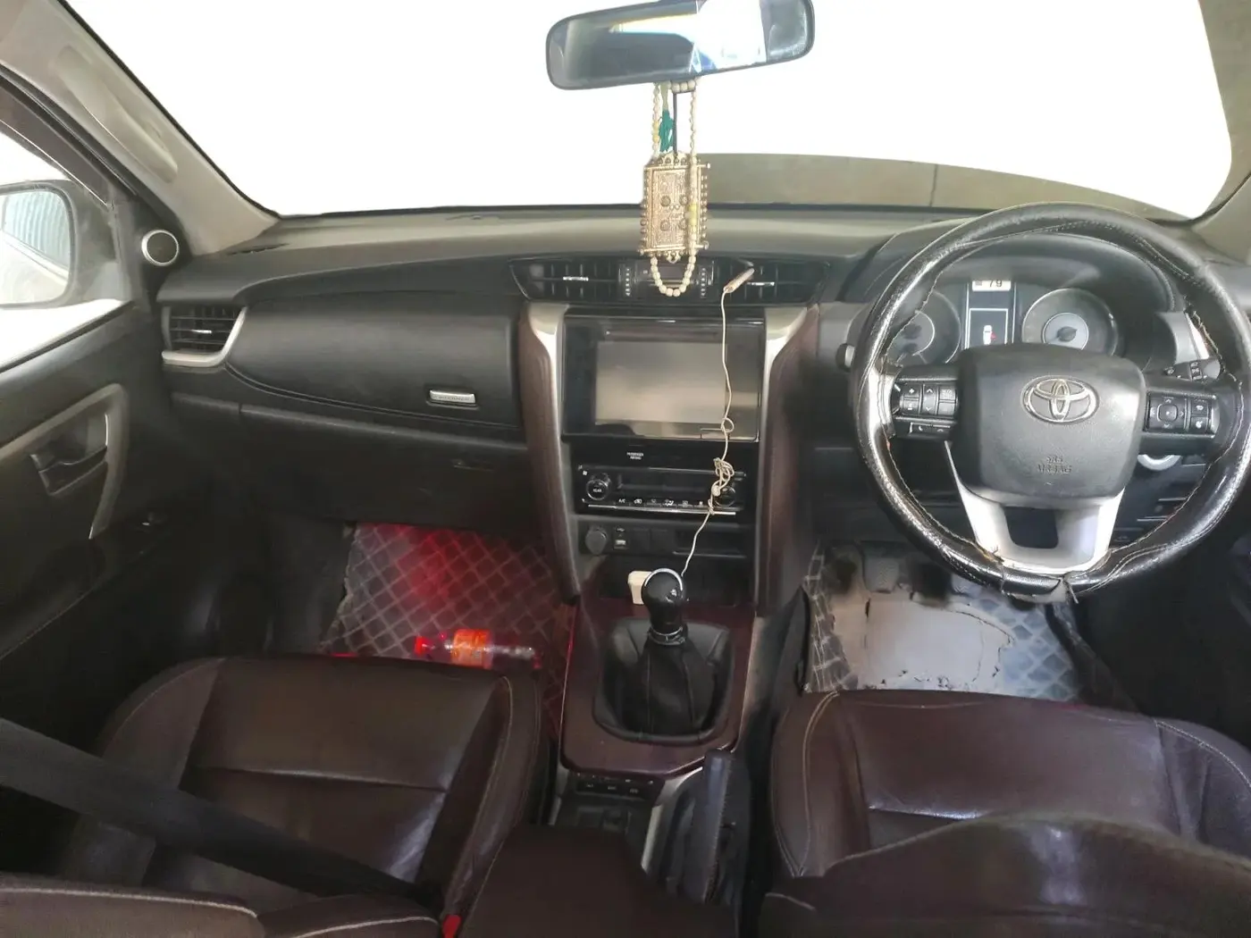 2018 Toyota Fortuner 2.8 4X2 AT, Diesel, Automatic, 93,111 km, interior