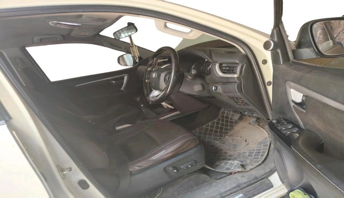 2018 Toyota Fortuner 2.8 4X2 AT, Diesel, Automatic, 93,111 km, interior