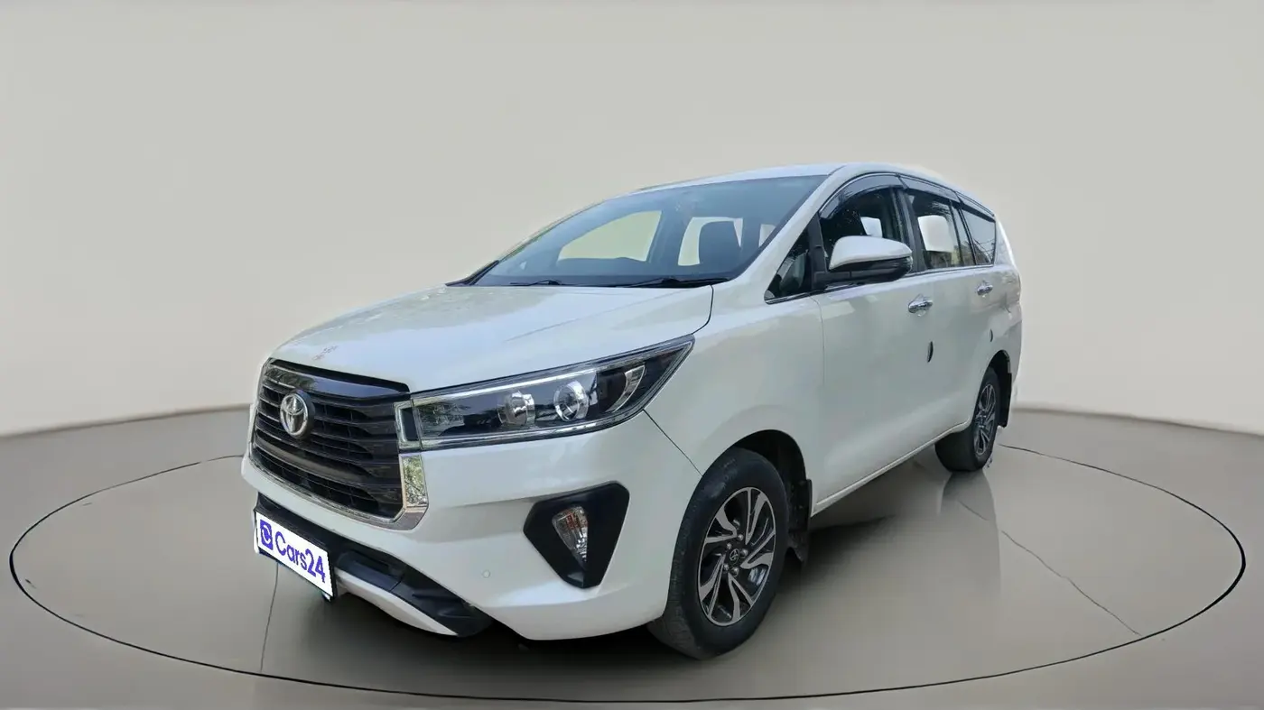 2022 Toyota Innova Crysta 2.4 VX 7 STR, Diesel, Manual, 48,500 km, exterior