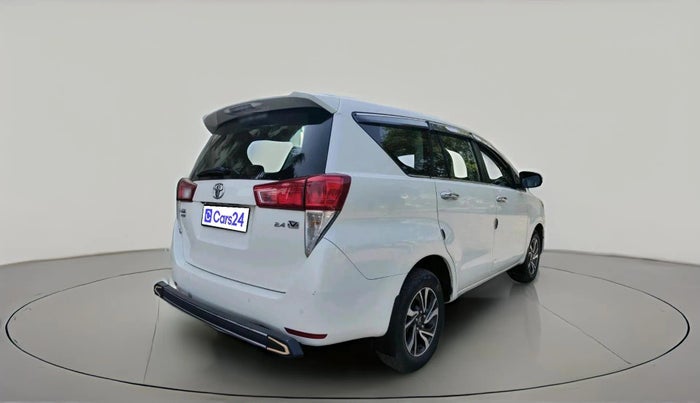 2022 Toyota Innova Crysta 2.4 VX 7 STR, Diesel, Manual, 41,112 km, exterior