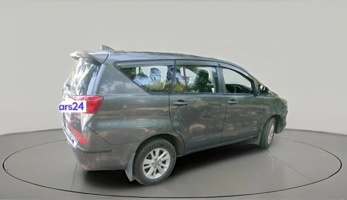 2017 Toyota Innova Crysta 2.4 GX 8 STR, Diesel, Manual, 1,54,955 km, exterior