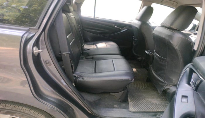 2017 Toyota Innova Crysta 2.4 GX 8 STR, Diesel, Manual, 1,54,955 km, interior