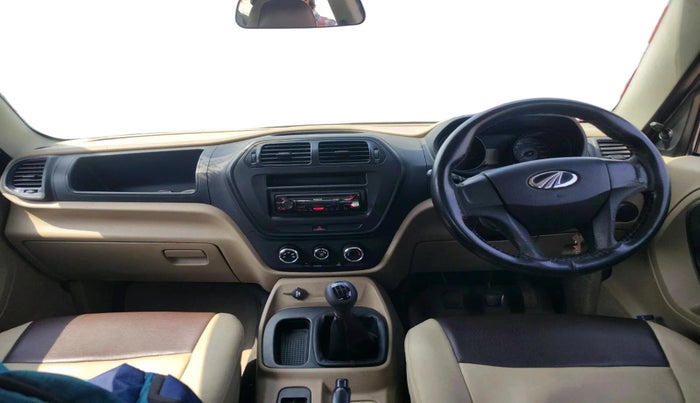 2017 Mahindra TUV300 T4, Diesel, Manual, 95,529 km, interior