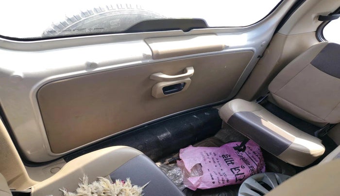 2017 Mahindra TUV300 T4, Diesel, Manual, 95,529 km, interior