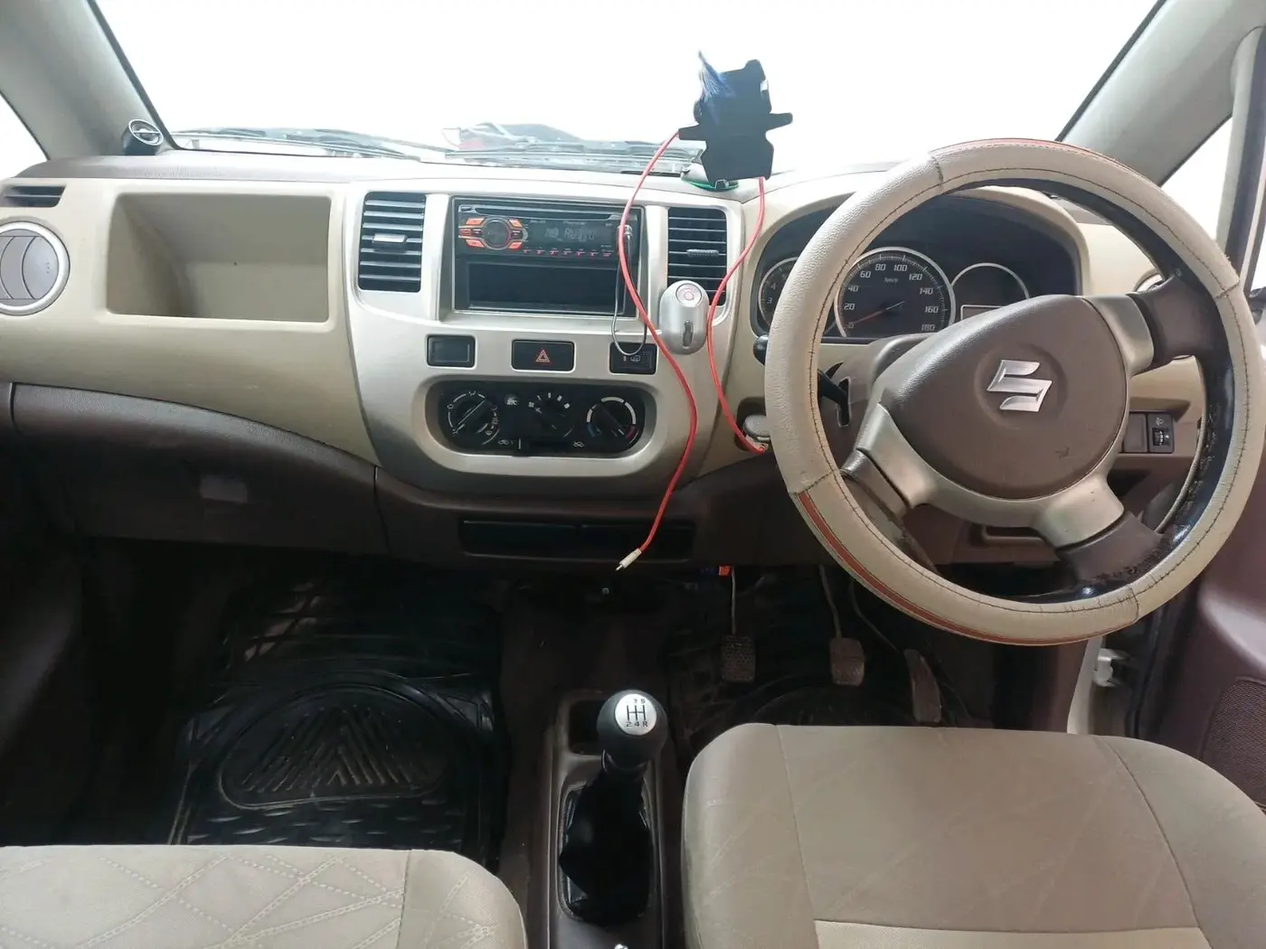2011 Maruti Zen Estilo VXI, Petrol, Manual, 1,28,413 km, interior