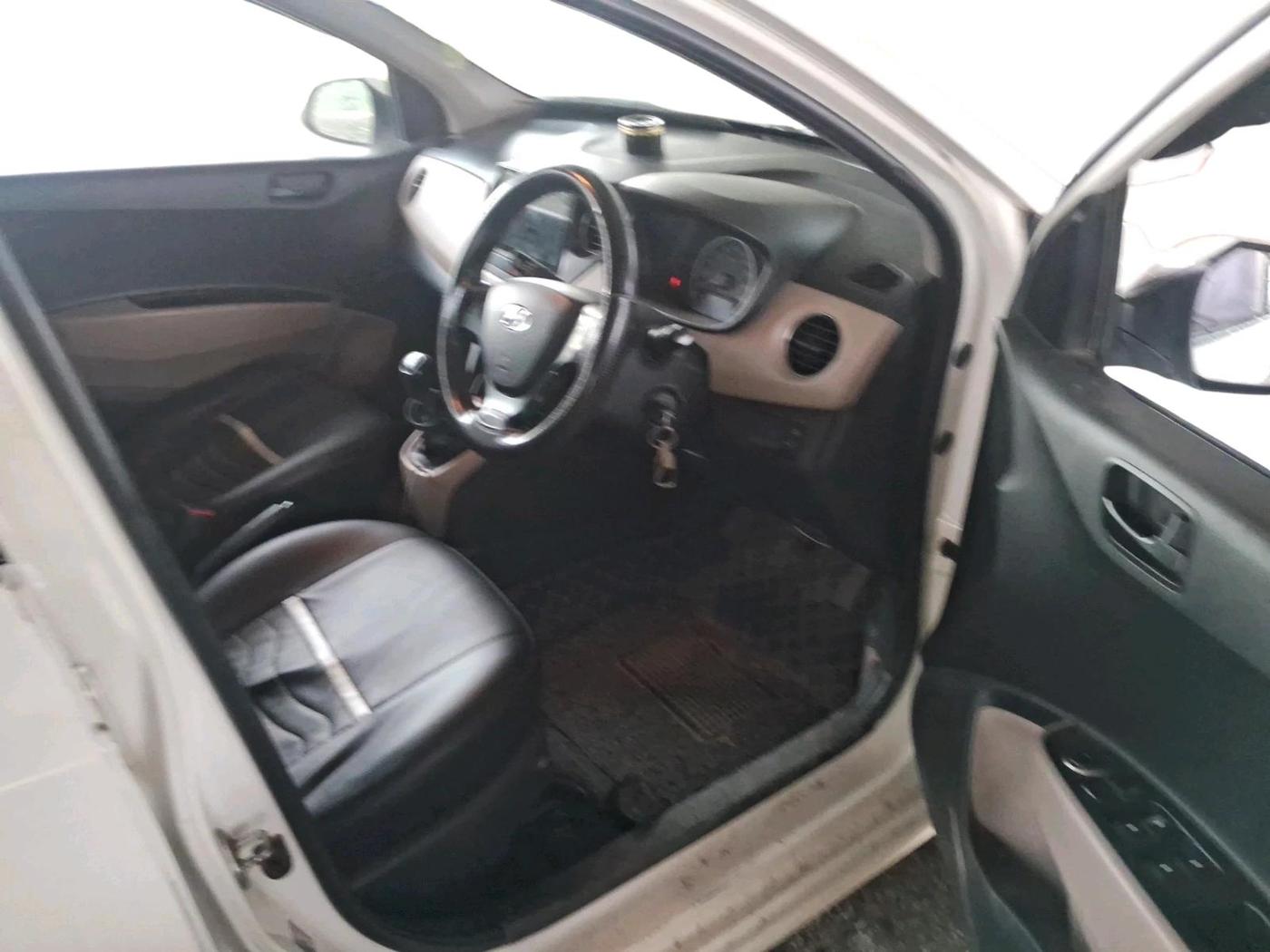2017 Hyundai Grand i10 MAGNA 1.2 KAPPA VTVT, Petrol, Manual, 61,819 km, interior