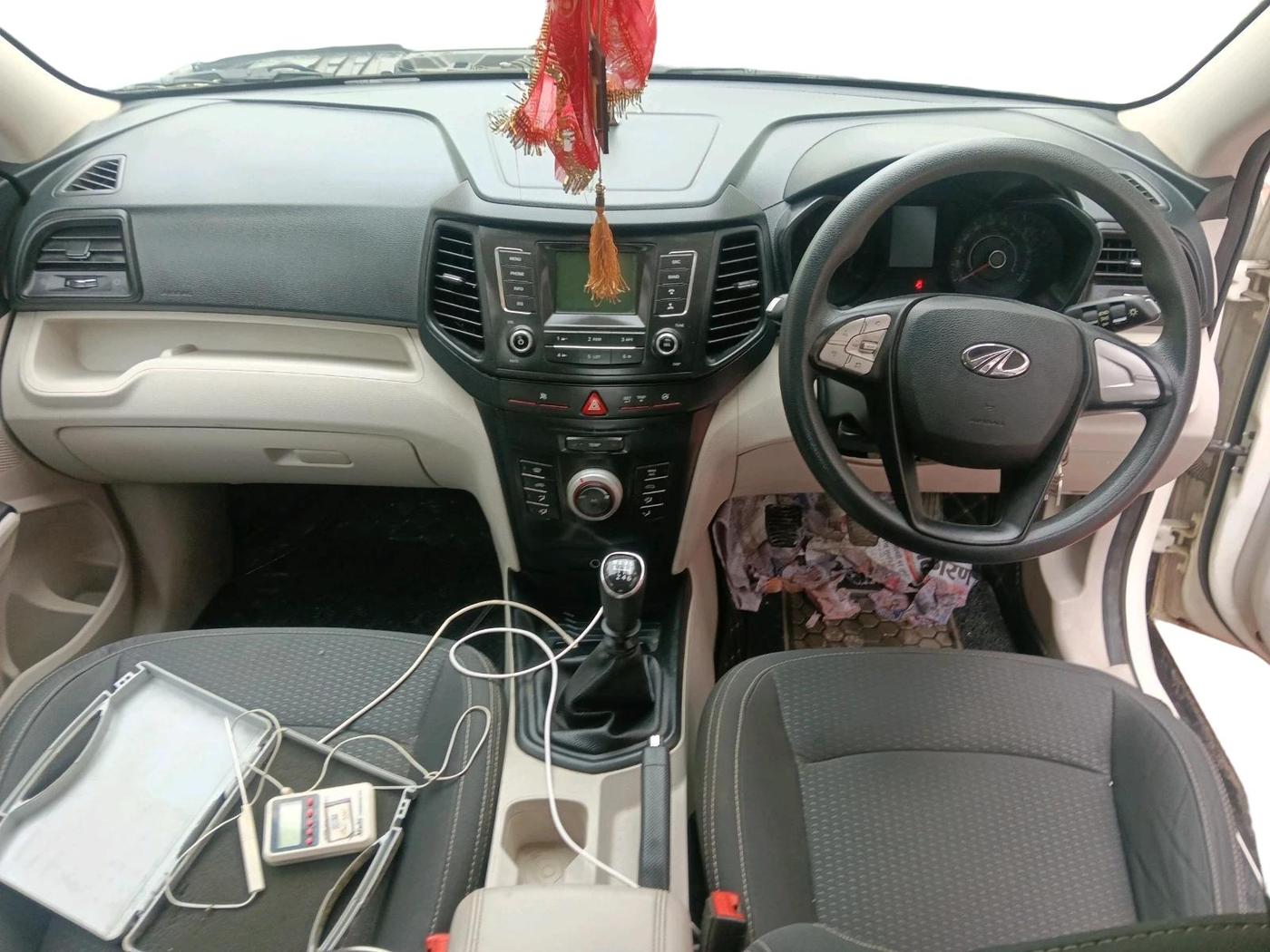 2022 Mahindra XUV300 W6 1.5 Diesel, Diesel, Manual, 19,582 km, interior