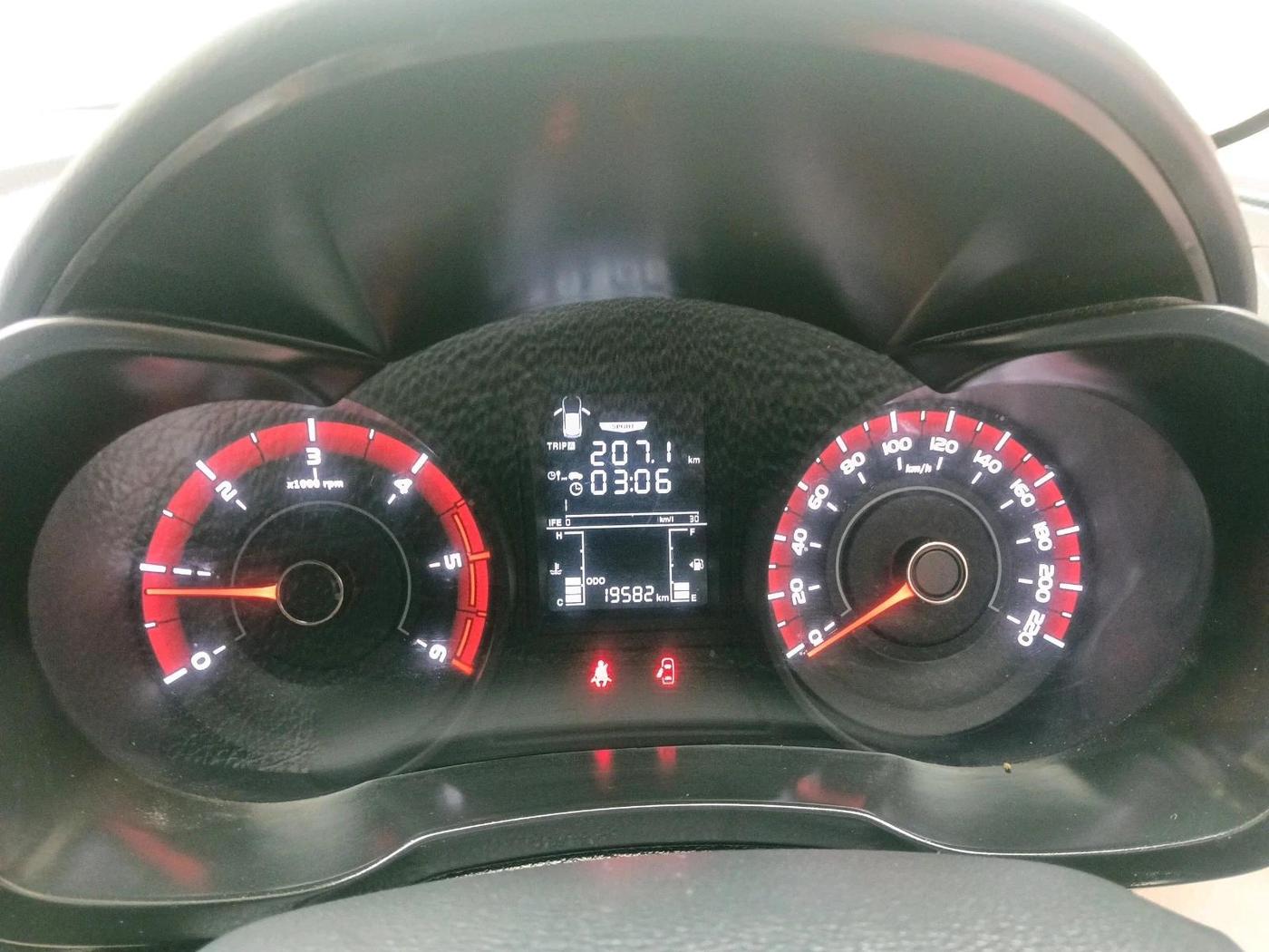 2022 Mahindra XUV300 W6 1.5 Diesel, Diesel, Manual, 19,582 km, interior