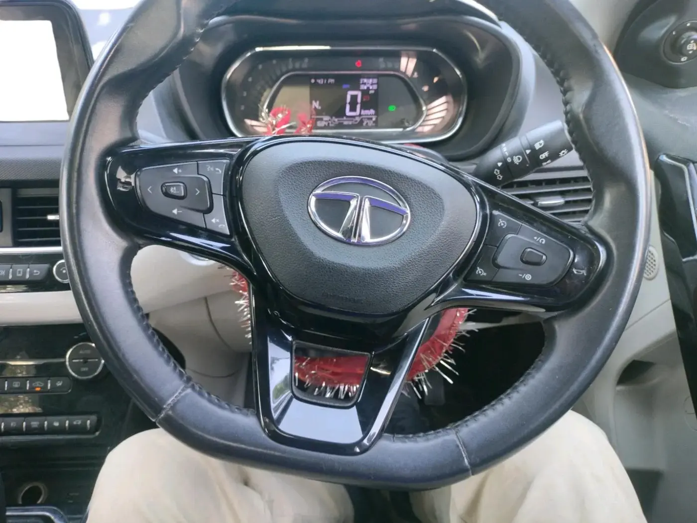 2020 Tata NEXON XZA PLUS (O) PETROL, Petrol, Automatic, 16,851 km, interior