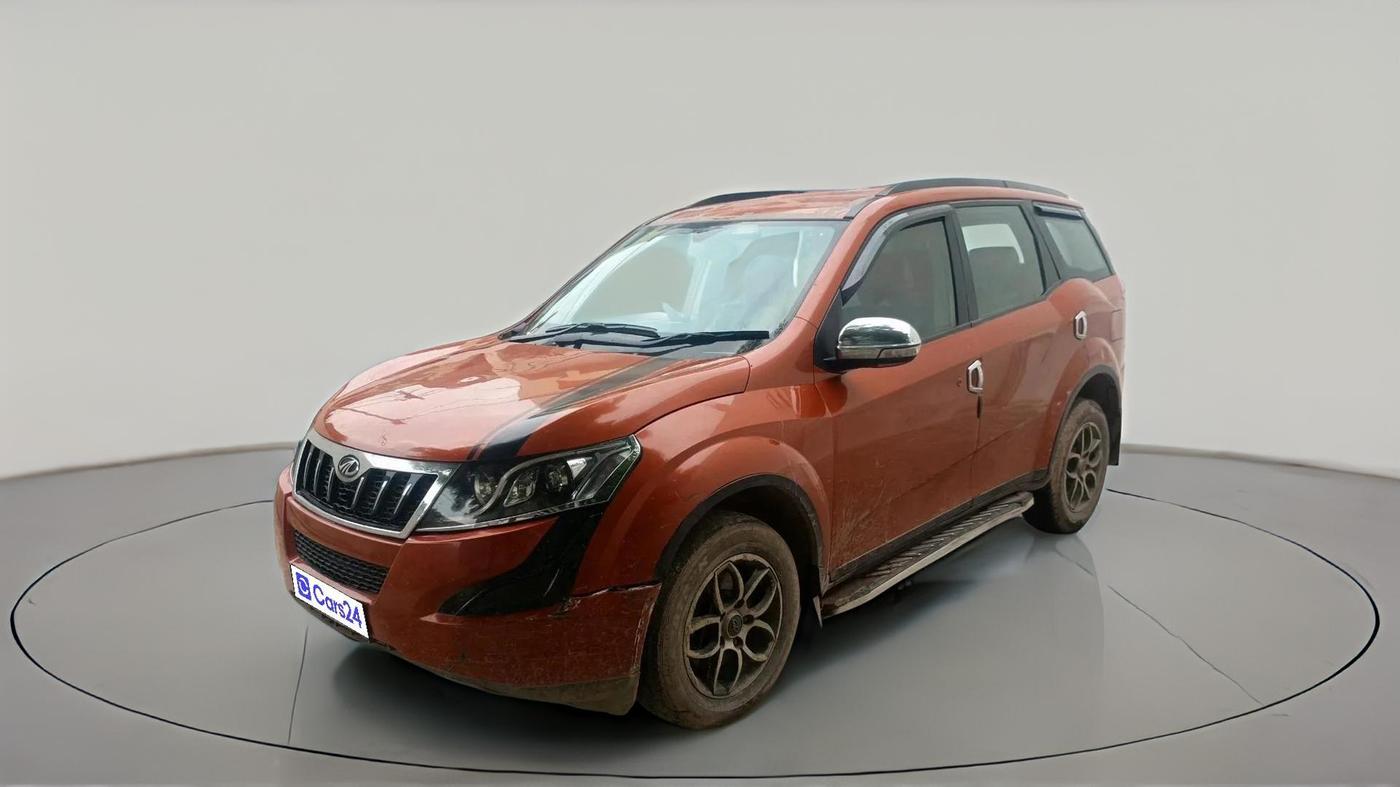 2015 Mahindra XUV500 W6, Diesel, Manual, 70,980 km, exterior