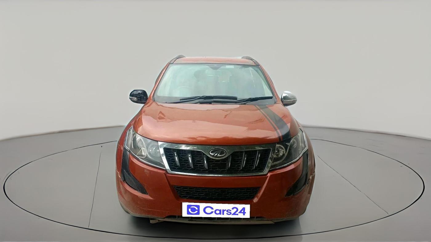 2015 Mahindra XUV500 W6, Diesel, Manual, 70,980 km, exterior